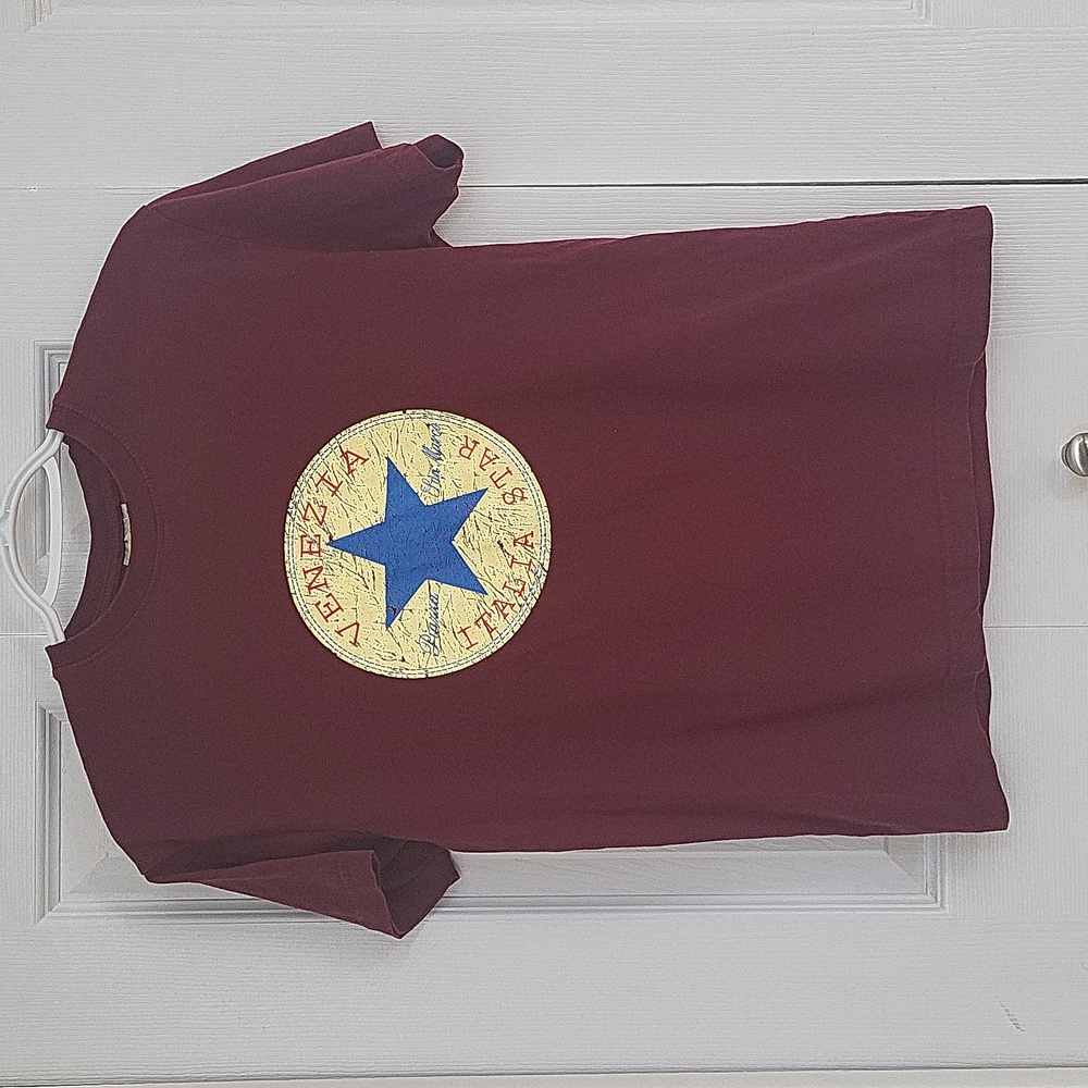 Venezia Italia Star T Shirt size Small
